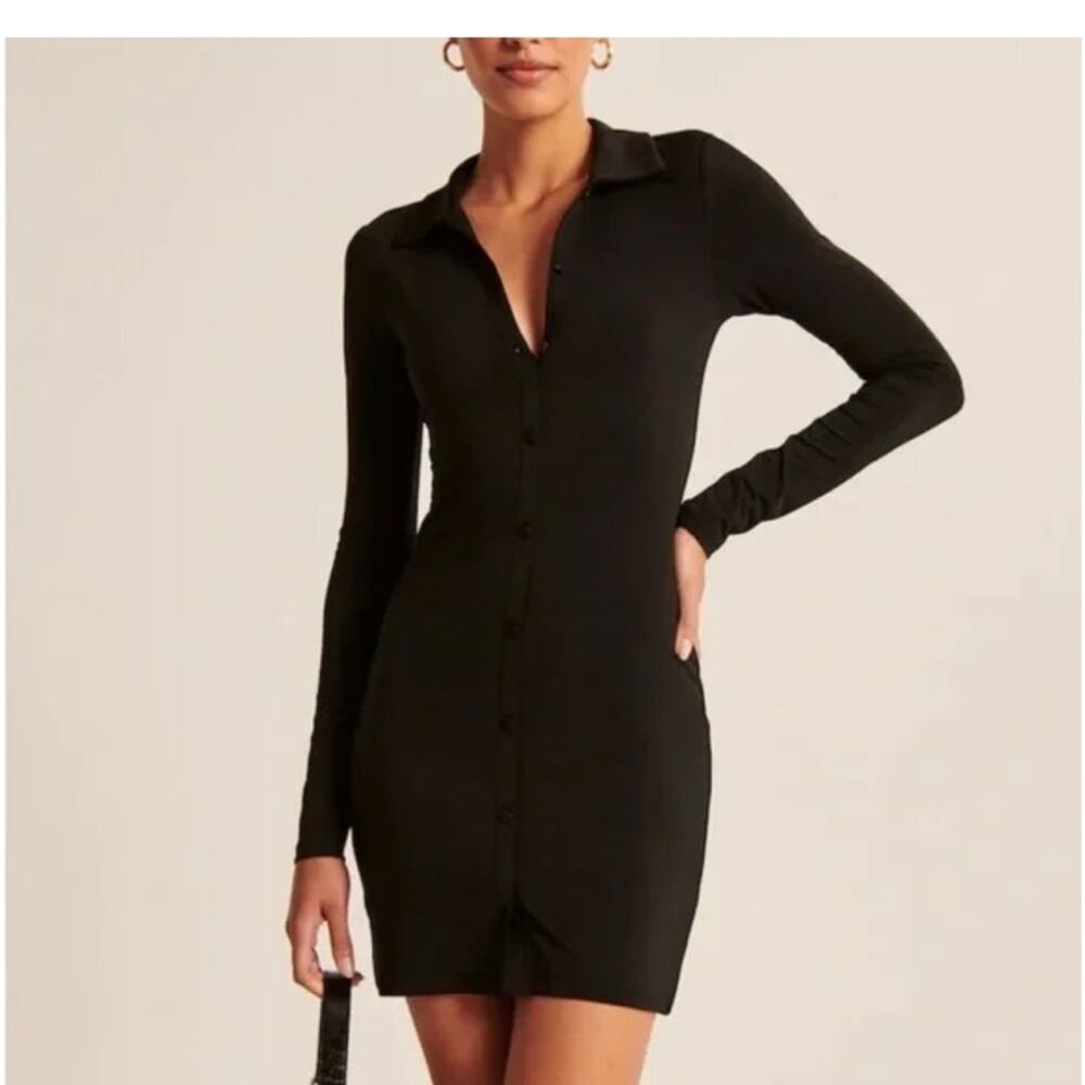 Abercrombie & Fitch long sleeved slinky knit dress